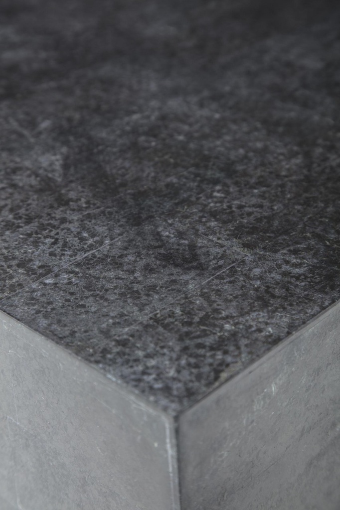 Tavolino moderno  pietra nero cm 80 x 80 x h 28